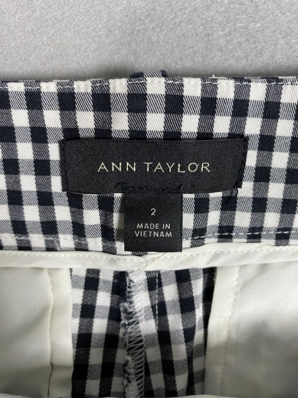 Ann Taylor Womens 2 Black White Gingham Cotton Spandex Shorts Pockets Summer - Picture 4 of 7